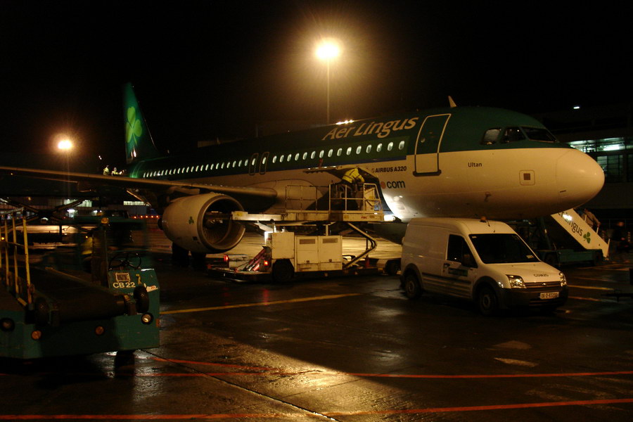Air Lingus - Irska nizkonakladova letecka spolecnost s centralou v Dublinu.