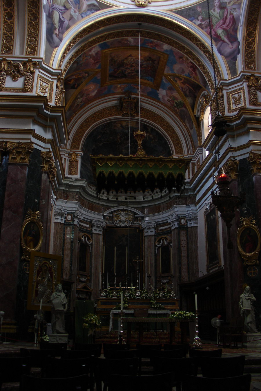 Interiery Mdinske katedraly