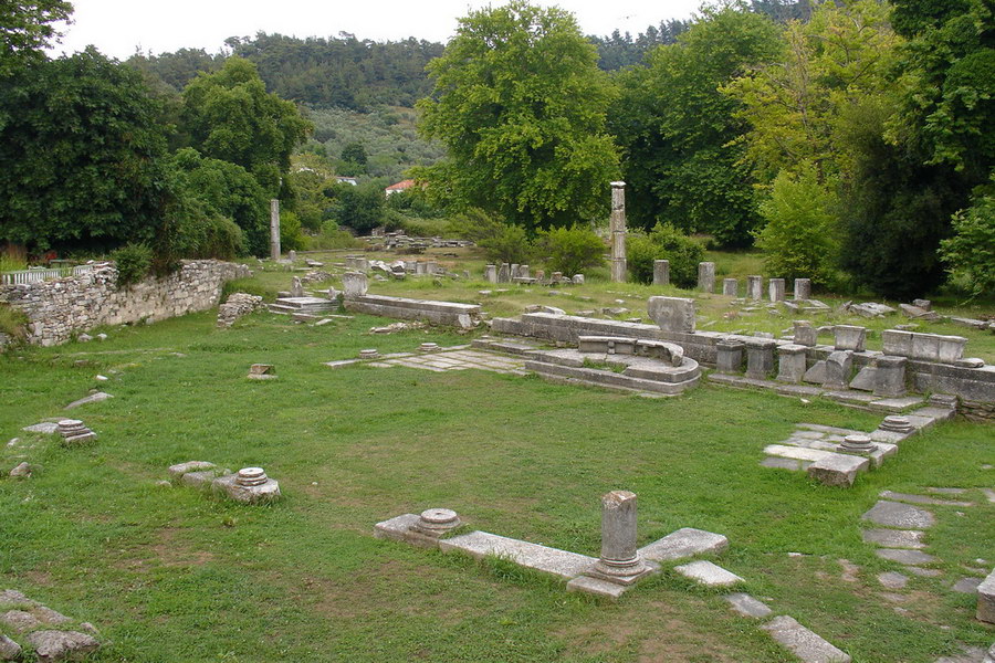 Vykopavky v hlavnim meste Thassos. tzv. Agora.